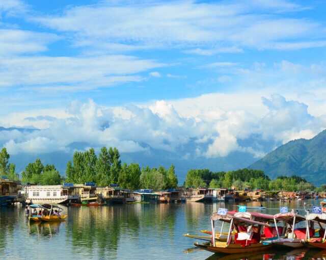 TOP 10 ROMANTIC PLACES TO VISIT ON YOUR KASHMIR HONEYMOON TOUR