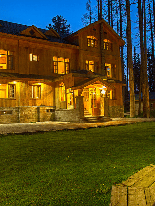 Top Luxury Hotels in Gulmarg: Your Guide to the Best Himalayan Retreats